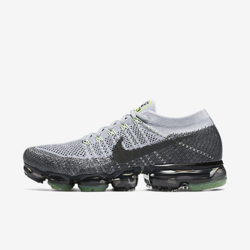 Air cheap vapormax neon